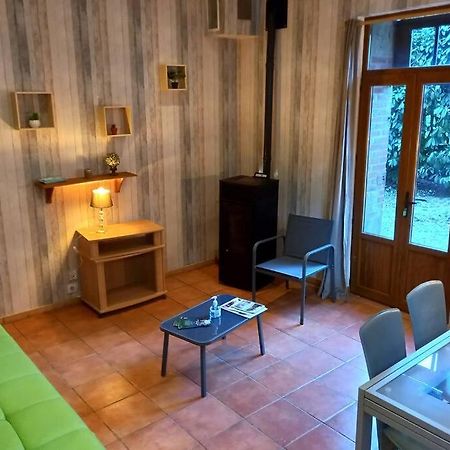 Suite Dans Le Jardin Du Chateau Agonges Luaran gambar