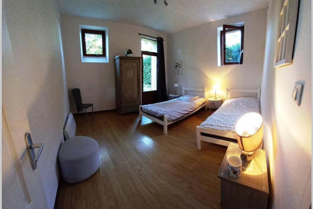 Suite Dans Le Jardin Du Chateau Agonges Luaran gambar